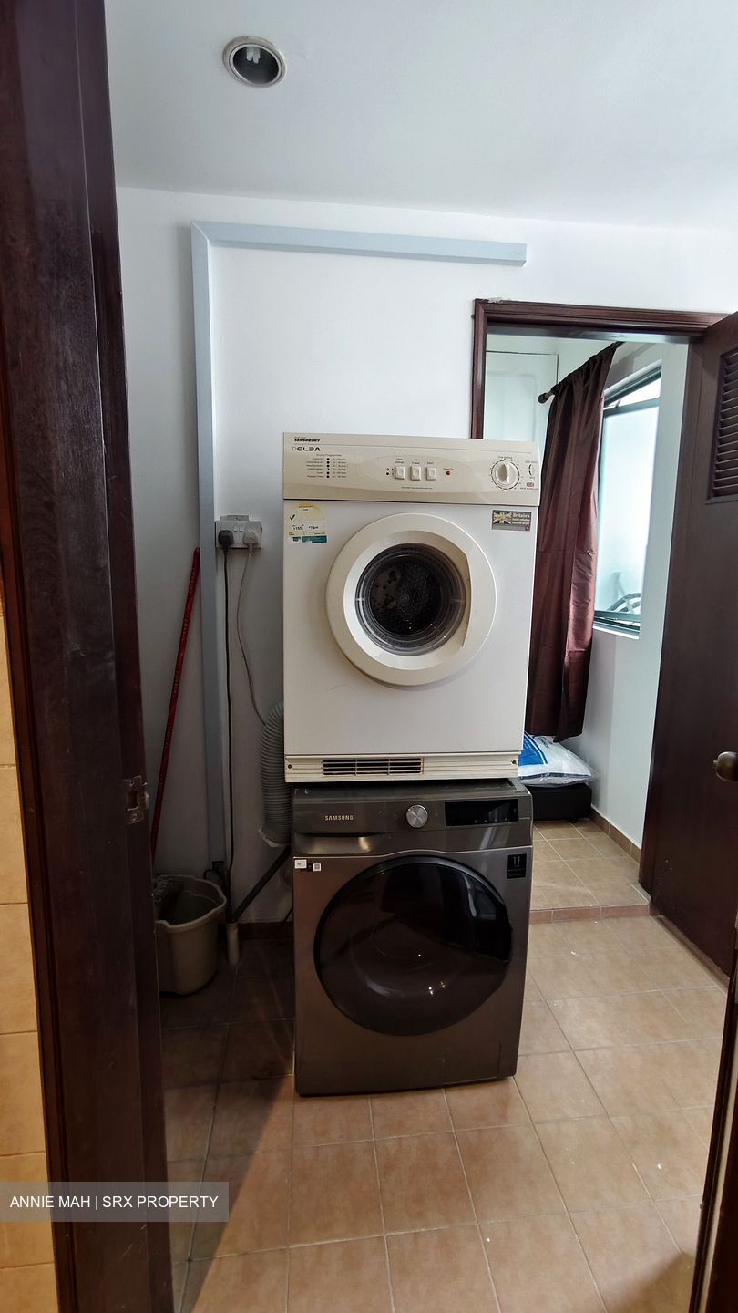 Stratford Court (D16), Condominium #452472931